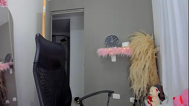 Snapshot of GarciaMilu chatting on 09/11/25, 02:33 GarciaMilu online show from 09/11/25, 02:33