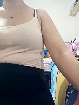 lolo890 online show from 10/29/25, 01:35