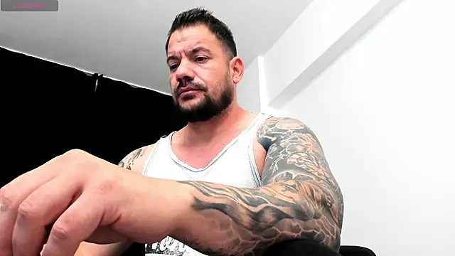 musclemonster31 online show from 10/02/25, 03:57