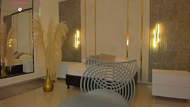 riley sierra online show from 09/24/25, 12:41