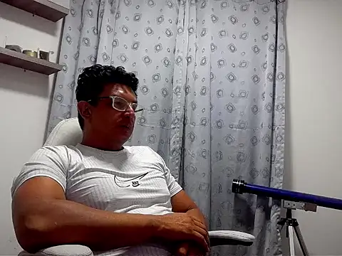 pedropicapi online show from 10/16/25, 12:11