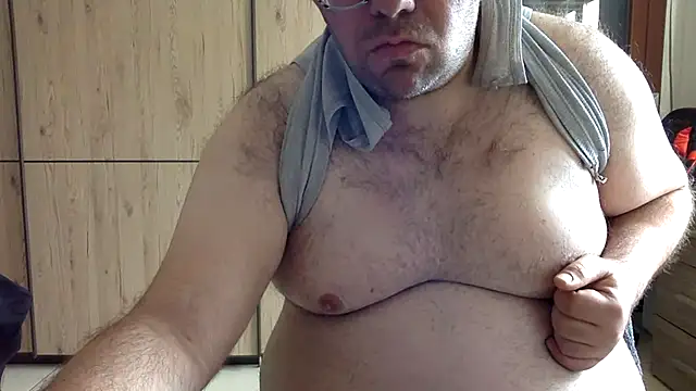 Snapshot of Cazzocollant chatting on 10/02/25, 01:18 Cazzocollant online show from 10/02/25, 01:18