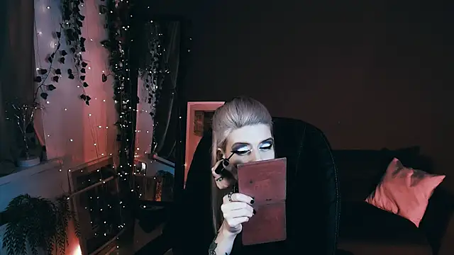 Noah ElmerX online show from 09/24/25, 10:02