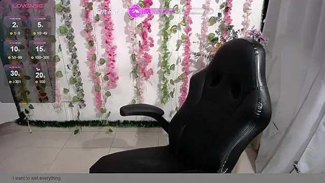 Snapshot of candy_crazy38 chatting on 12/28/24, 10:02 candy crazy38 online show from 12/28/24, 10:02