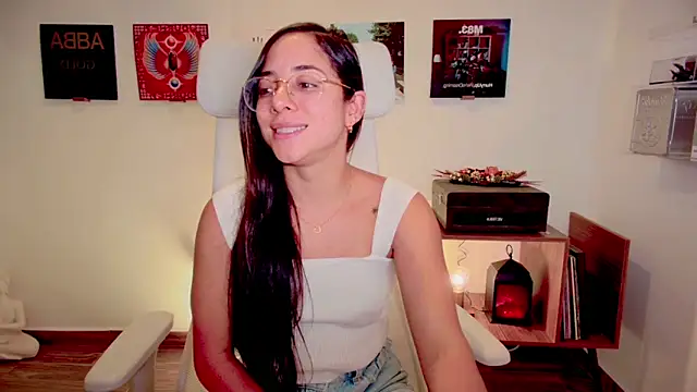 adriana  sosa  online show from 12/06/24, 02:24