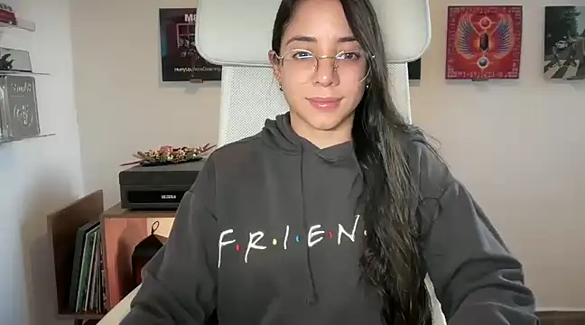 adriana  sosa  online show from 01/04/25, 10:13