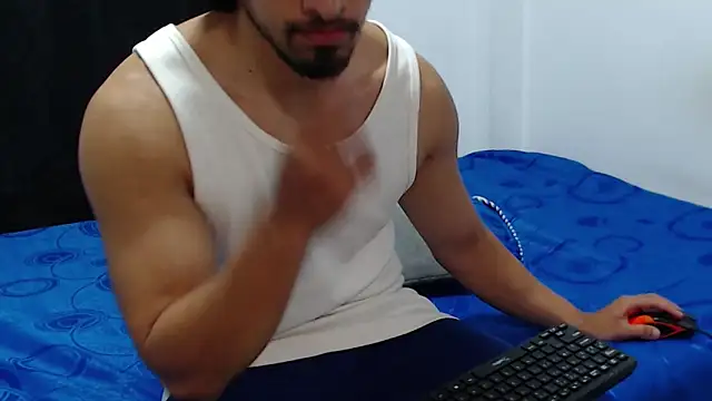 Snapshot of darekgates chatting on 09/24/25, 06:22 darekgates online show from 09/24/25, 06:22