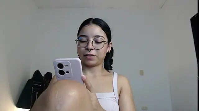 Putaku San online show from 11/11/25, 04:45