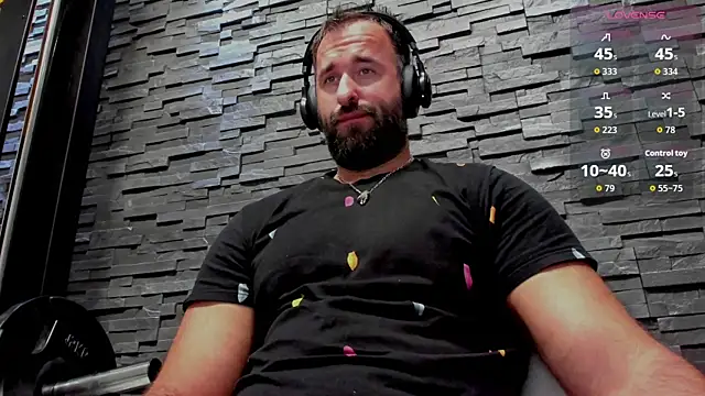 Snapshot of David_Big_Daddy chatting on 10/05/25, 09:02 David Big Daddy online show from 10/05/25, 09:02