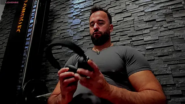 Snapshot of David_Big_Daddy chatting on 10/12/25, 06:51 David Big Daddy online show from 10/12/25, 06:51