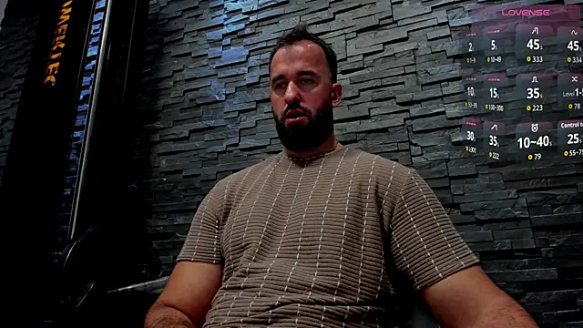 Snapshot of David_Big_Daddy chatting on 10/16/25, 02:01 David Big Daddy online show from 10/16/25, 02:01