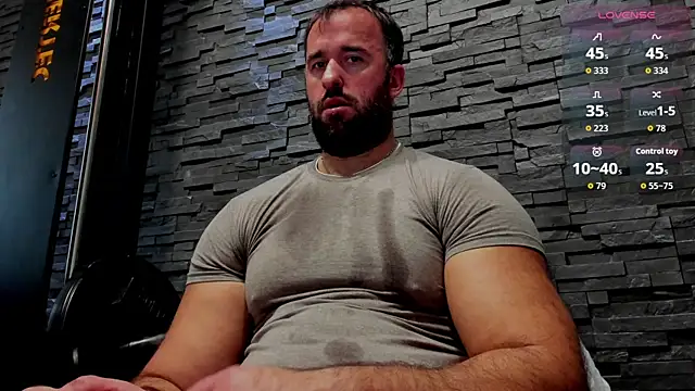 Snapshot of David_Big_Daddy chatting on 11/16/25, 06:41 David Big Daddy online show from 11/16/25, 06:41