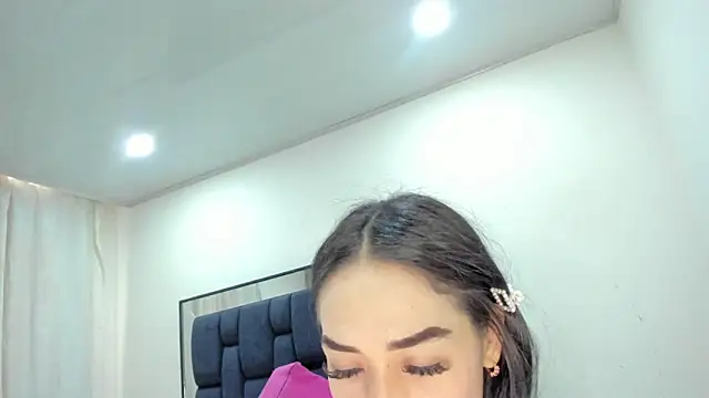 Snapshot of AntonelaNeri chatting on 02/17/25, 12:48 AntonelaNeri online show from 02/17/25, 12:48