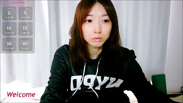 Love me Eri  online show from 10/06/25, 11:46