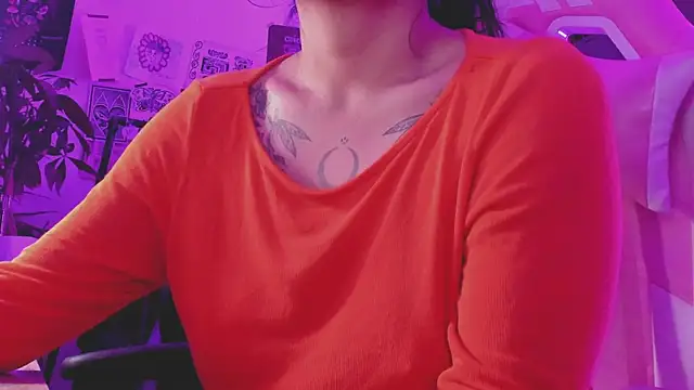 annie walker6 online show from 03/11/25, 03:26