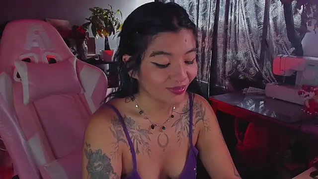 annie walker6 online show from 10/09/25, 05:33