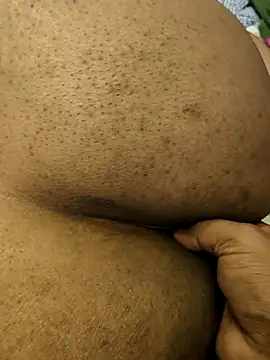 Snapshot of flamingoss chatting on 10/31/25, 09:43 flamingoss online show from 10/31/25, 09:43