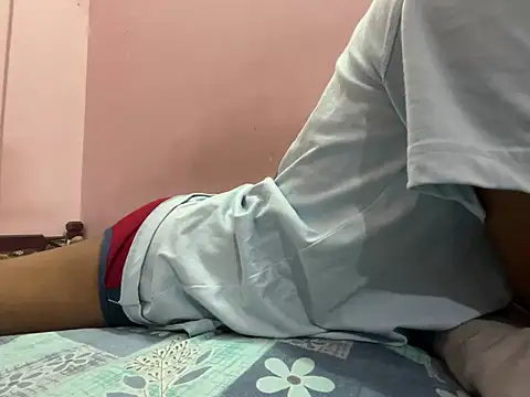 Snapshot of CALVINXXX chatting on 12/19/24, 08:55 CALVINXXX online show from 12/19/24, 08:55
