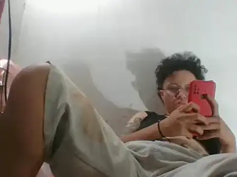 Snapshot of EdenJupiter chatting on 12/17/24, 05:51 EdenJupiter online show from 12/17/24, 05:51