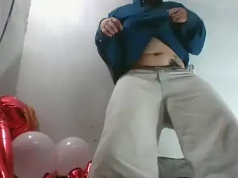 Snapshot of EdenJupiter chatting on 12/24/24, 07:39 EdenJupiter online show from 12/24/24, 07:39