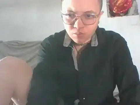 Snapshot of EdenJupiter chatting on 01/27/25, 04:09 EdenJupiter online show from 01/27/25, 04:09