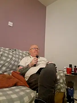 FriendlyDave online show from 02/12/25, 09:33