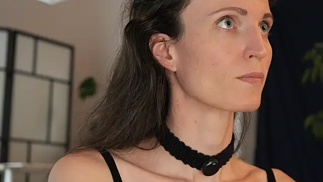 yulladao online show from 10/15/25, 04:40