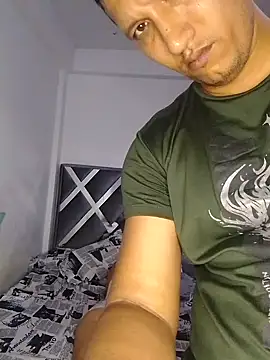 Snapshot of Mane_leet chatting on 09/19/25, 12:39 Mane leet online show from 09/19/25, 12:39