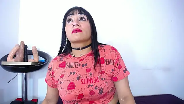 luna sofia69 online show from 02/19/25, 01:50