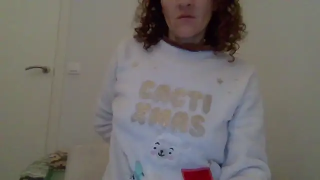 Snapshot of zorritasuperhot chatting on 12/20/24, 11:58 zorritasuperhot online show from 12/20/24, 11:58