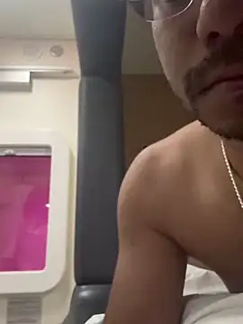 Snapshot of insanefreak69 chatting on 12/03/24, 05:20 insanefreak69 online show from 12/03/24, 05:20