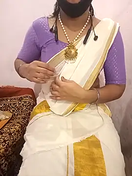 Mallu-Gayathri Arun online show from 10/13/25, 05:18