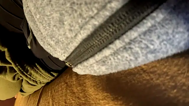 Snapshot of uncuthubs chatting on 09/28/25, 03:45 uncuthubs online show from 09/28/25, 03:45