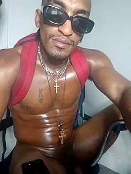 AndreMillz69 online show from 10/03/25, 07:16