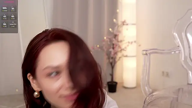 Snapshot of VivianLy_ chatting on 03/22/25, 11:53 VivianLy online show from 03/22/25, 11:53