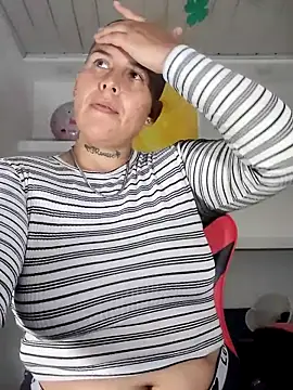 Yessi rousse online show from 03/20/25, 01:59