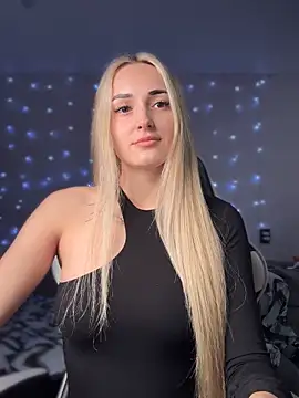 Snapshot of minalawarden chatting on 10/08/25, 10:24 minalawarden online show from 10/08/25, 10:24