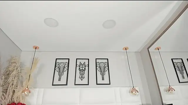 Rebeca jones online show from 09/11/25, 12:05