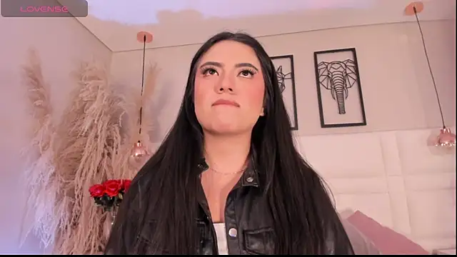 Rebeca jones online show from 09/24/25, 12:19