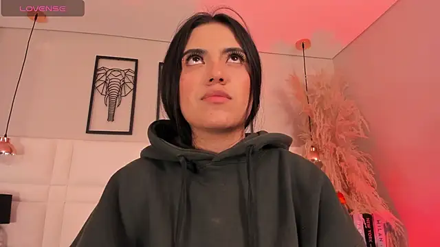 Rebeca jones online show from 11/07/25, 12:38