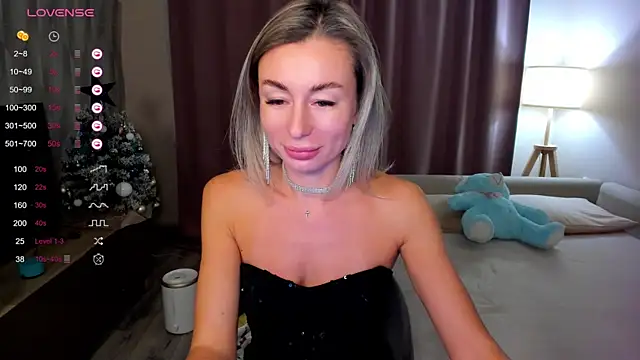 DannaEvan online show from 12/24/24, 12:11