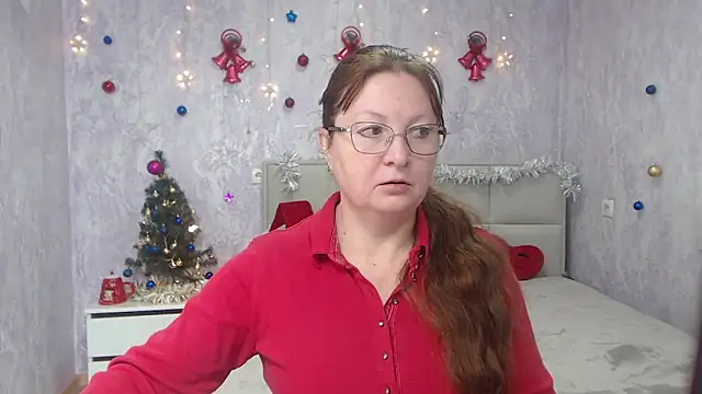 Snapshot of VanessaHotts chatting on 12/20/24, 06:08 VanessaHotts online show from 12/20/24, 06:08