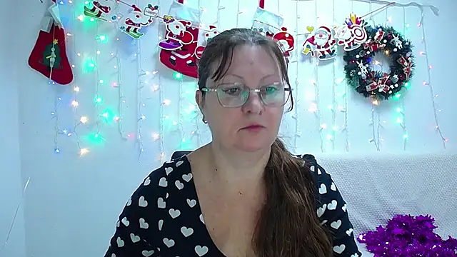 Snapshot of VanessaHotts chatting on 01/11/25, 06:03 VanessaHotts online show from 01/11/25, 06:03