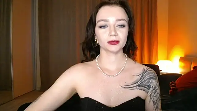 Snapshot of Shadow_Passion chatting on 12/10/24, 11:11 Shadow Passion online show from 12/10/24, 11:11