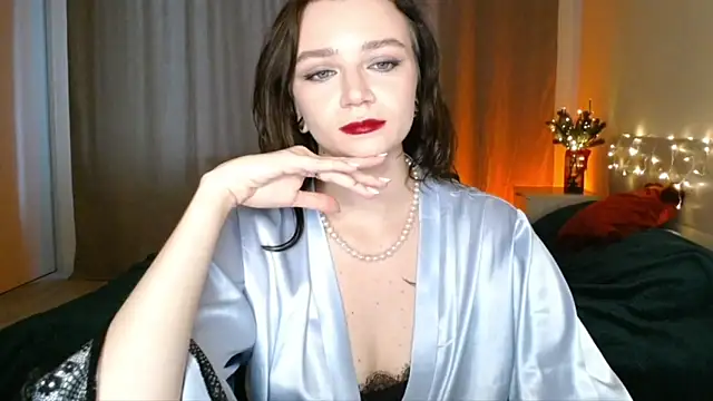 Snapshot of Shadow_Passion chatting on 12/16/24, 07:48 Shadow Passion online show from 12/16/24, 07:48