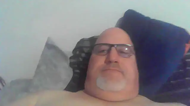 Snapshot of Bigbear0563 chatting on 12/28/24, 07:33 Bigbear0563 online show from 12/28/24, 07:33