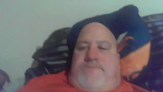 Snapshot of Bigbear0563 chatting on 02/19/25, 12:35 Bigbear0563 online show from 02/19/25, 12:35