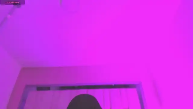 Snapshot of Emmily_Savage chatting on 09/12/25, 11:32 Emmily Savage online show from 09/12/25, 11:32