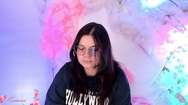 Snapshot of Mey_moon chatting on 02/01/25, 01:12 Mey moon online show from 02/01/25, 01:12