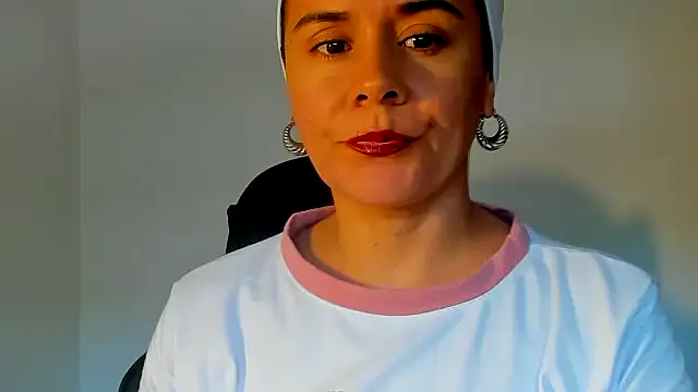 Sami Hotie1 online show from 11/04/25, 09:25